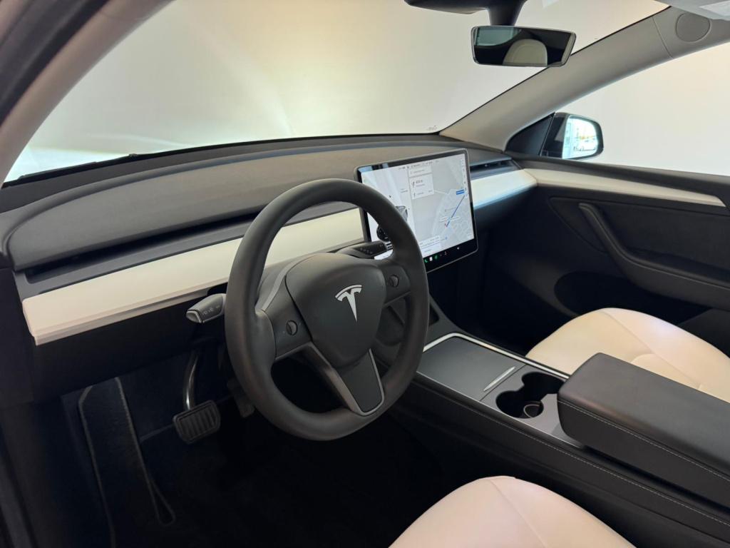 Tesla Model Y long range awd 75 kwh