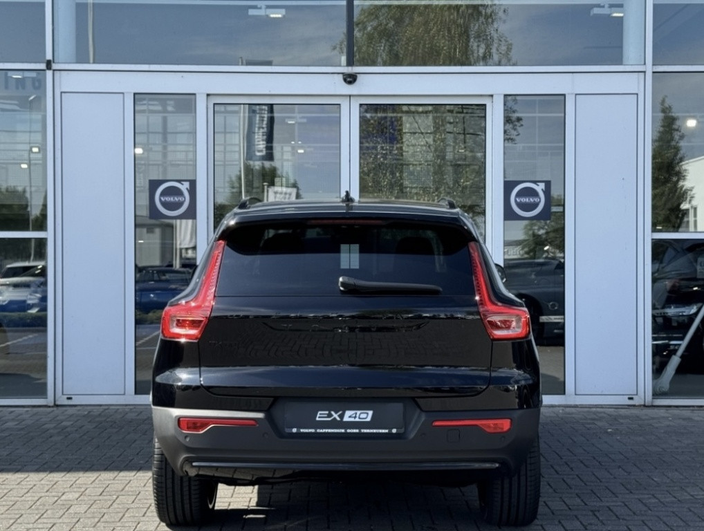 Volvo Ex40 plus black edition