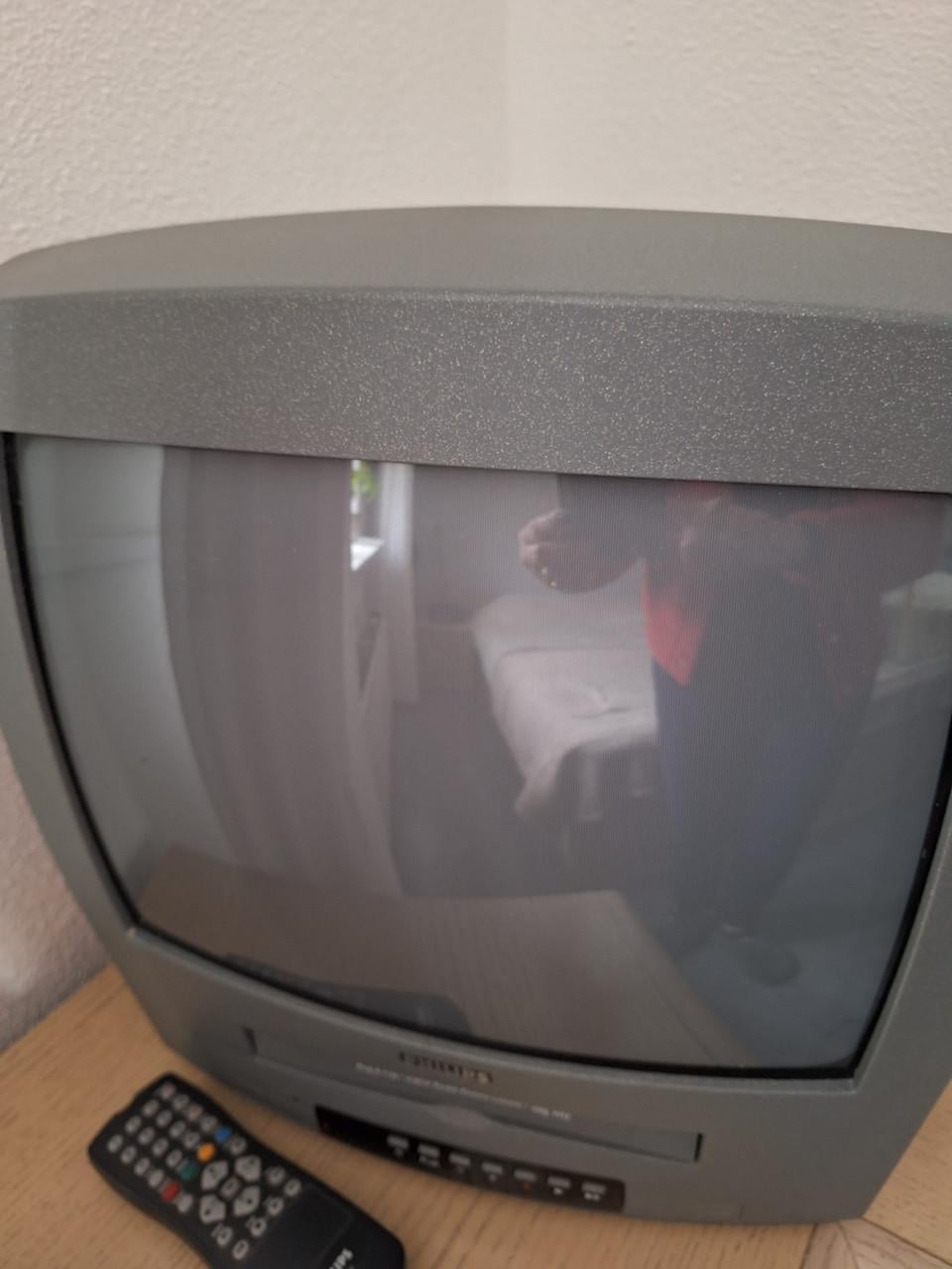 Gratis af te halen: een Philips televisie die momenteel niet werkt.
