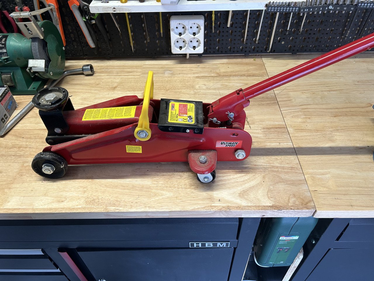 Auto krik hydraulisch