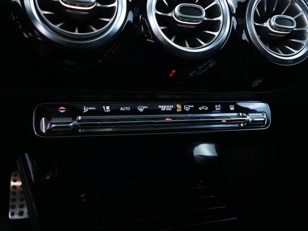 Mercedes-Benz Cla 250 e premium plus | memory pakket | panoramadak | sfeerv