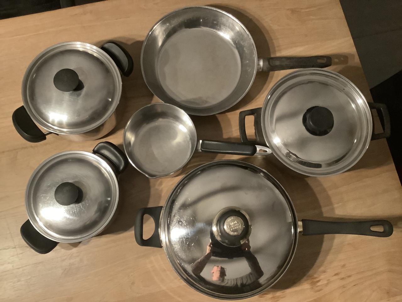 Pannenset (gereserveerd)