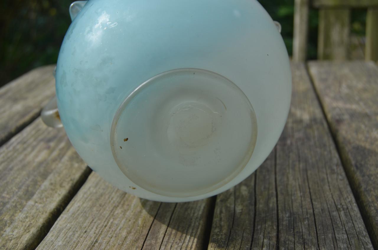 Fraaie glazen Perzische schenkkan / vaas