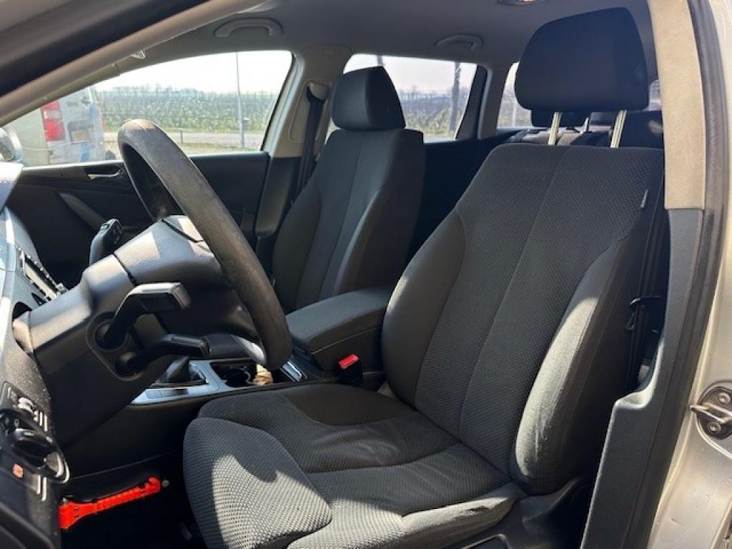 Volkswagen Passat 2.0 fsi comfortline airco navi 6-bak
