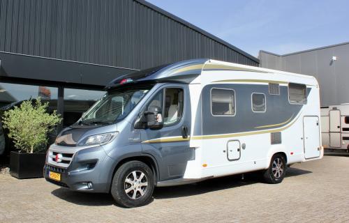 Bürstner Nexxo T690   (Lengtebedden,Veel Opties, Als nieuw!!!)