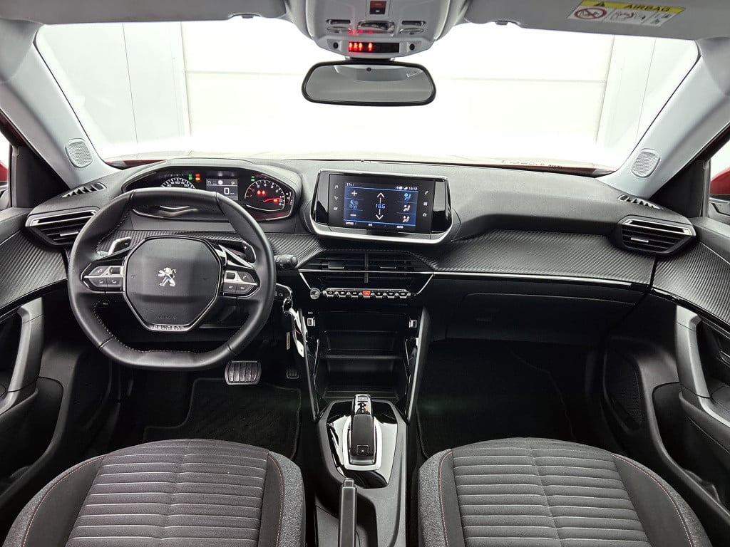 Peugeot 2008 130 pk automaat active pack | camera | parkeersensoren | apple