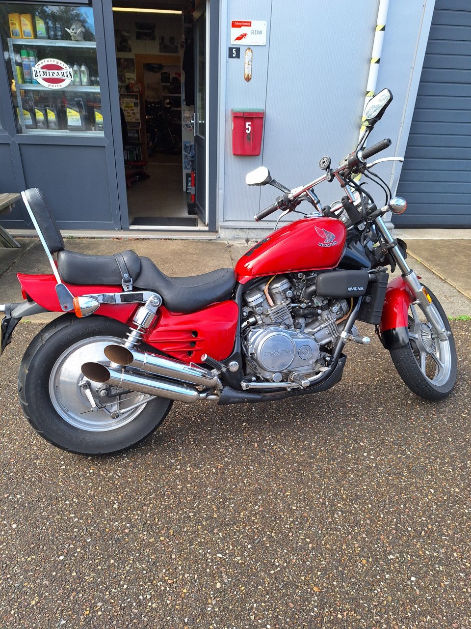 Honda supermagna 700