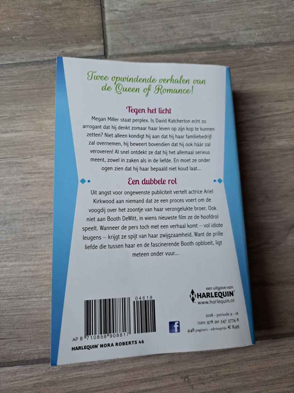 Roman Op een tweesprong van Nora Roberts