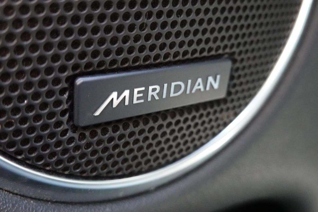 Land Rover Discovery p300e 1.5 r-dynamic hse