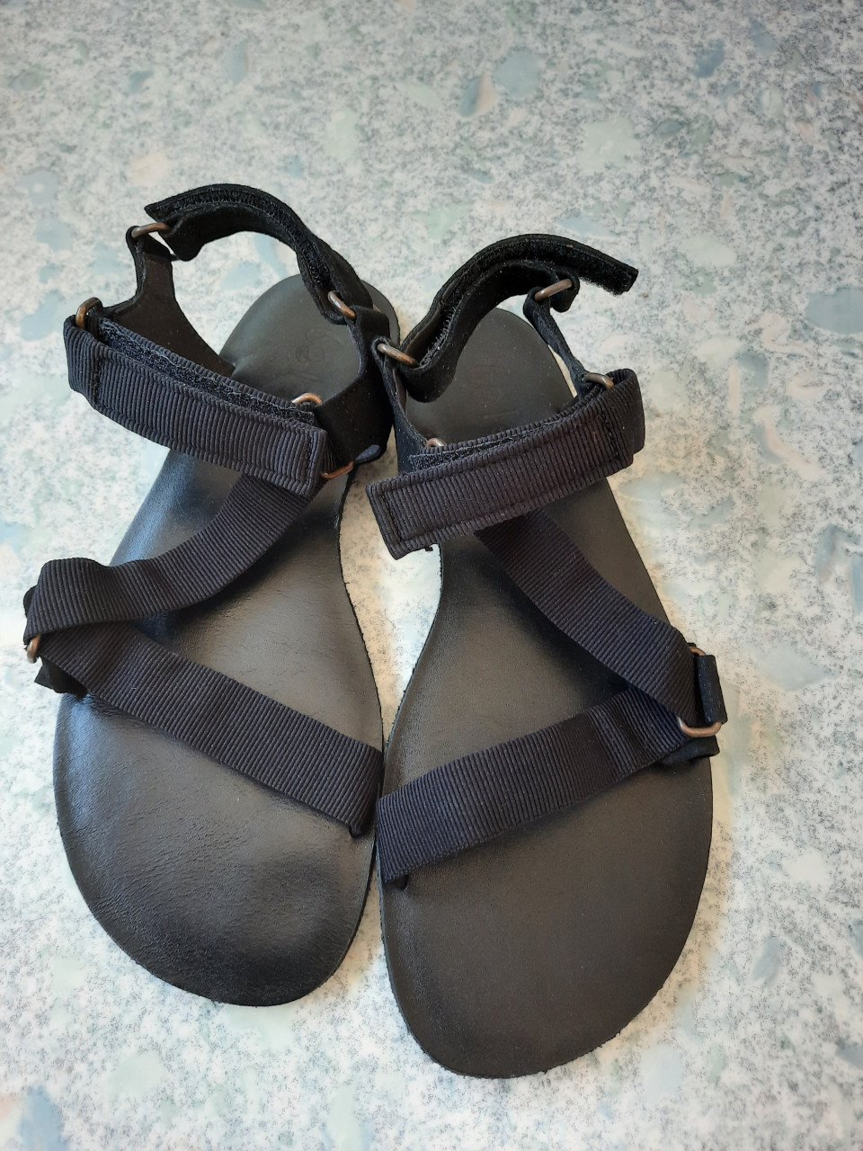 Minimalistische sandalen, maat 36