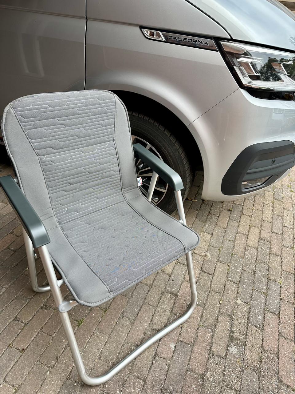 Camping stoelen VW bus achterklep