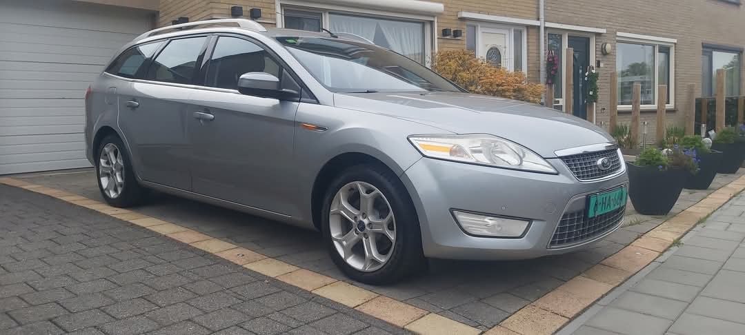 Tekoop zeer mooie Ford Mondeo 2.0 I Wagon