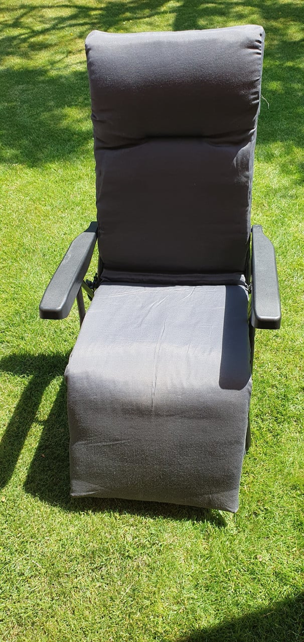 Tuinstoel met voetensteun