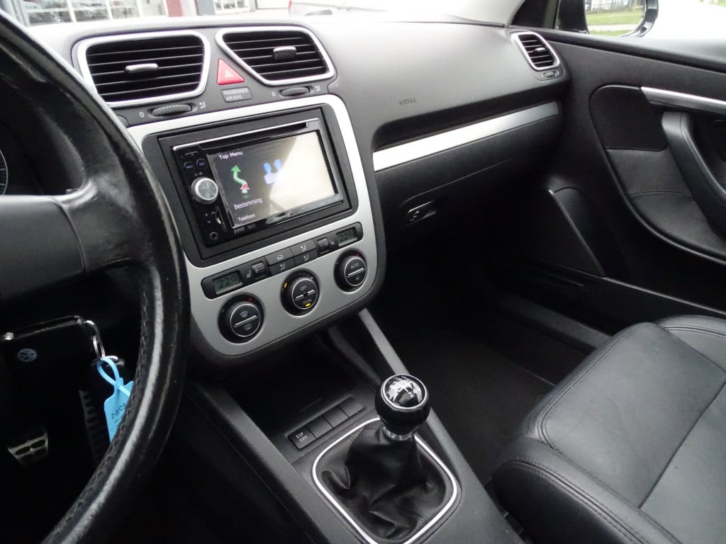 Volkswagen Eos 2.0-16v fsi 150pk | stoelverwarming | leder | navi