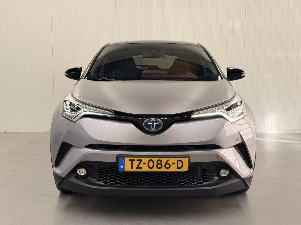 Toyota C-hr 1.8 hybrid bi-tone plus