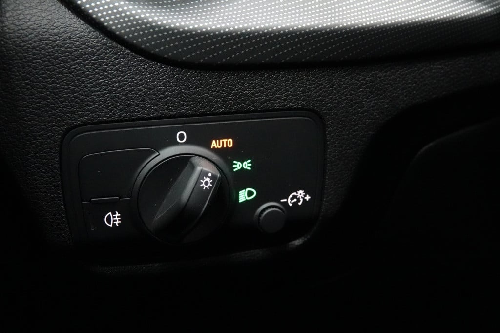 Audi Q2 sq2 2.0 tfsi quattro | 450 pk | pano | led | camera |