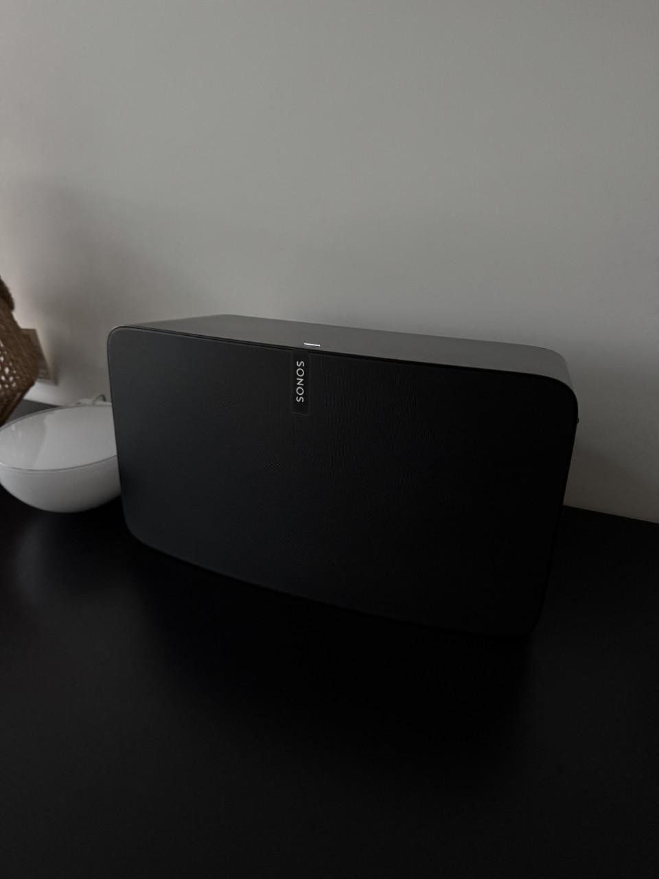 Te Koop: Sonos Sub (Gen 2)- Play 5 (Gen 2) - Move (Gen 1) - Play 1
