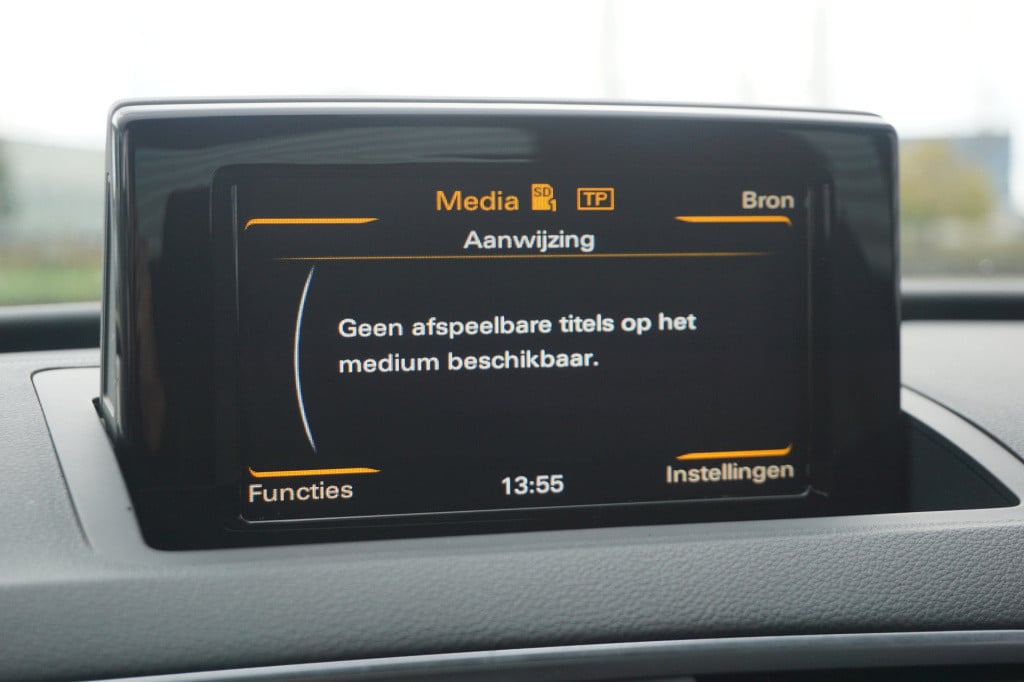 Audi Q3 1.4 tfsi cod adrenalin automaat - climate / navi / cruise / parkeer