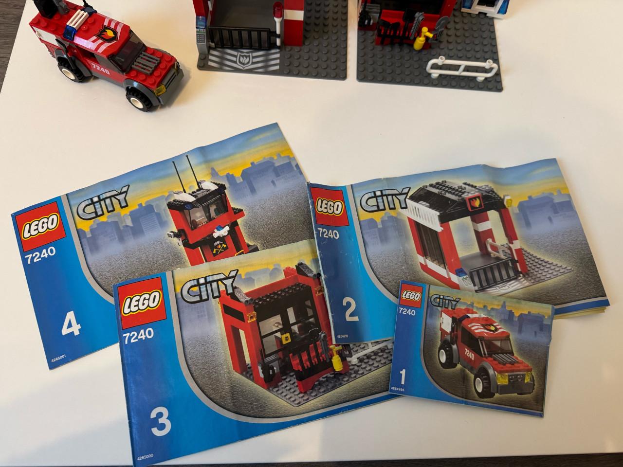 Complete Lego City Brandweerkazerne set 7240.