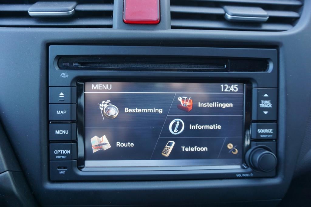 Honda Civic 1.8 sport navi / climate / trekhaak / led / lm velgen