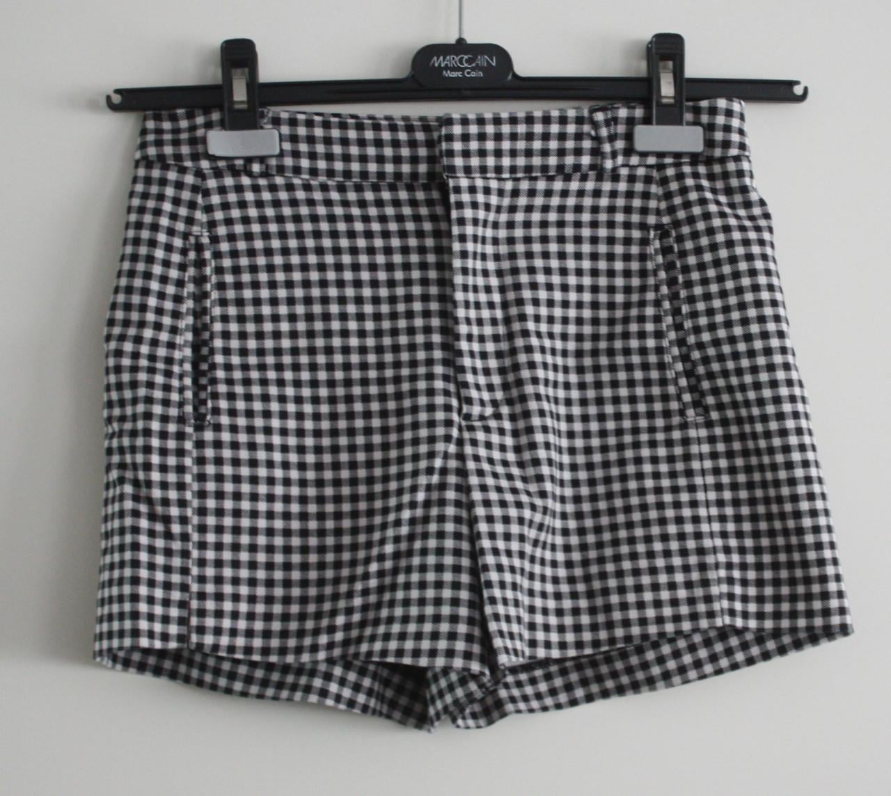 Zwart wit geruite korte broek maat 36