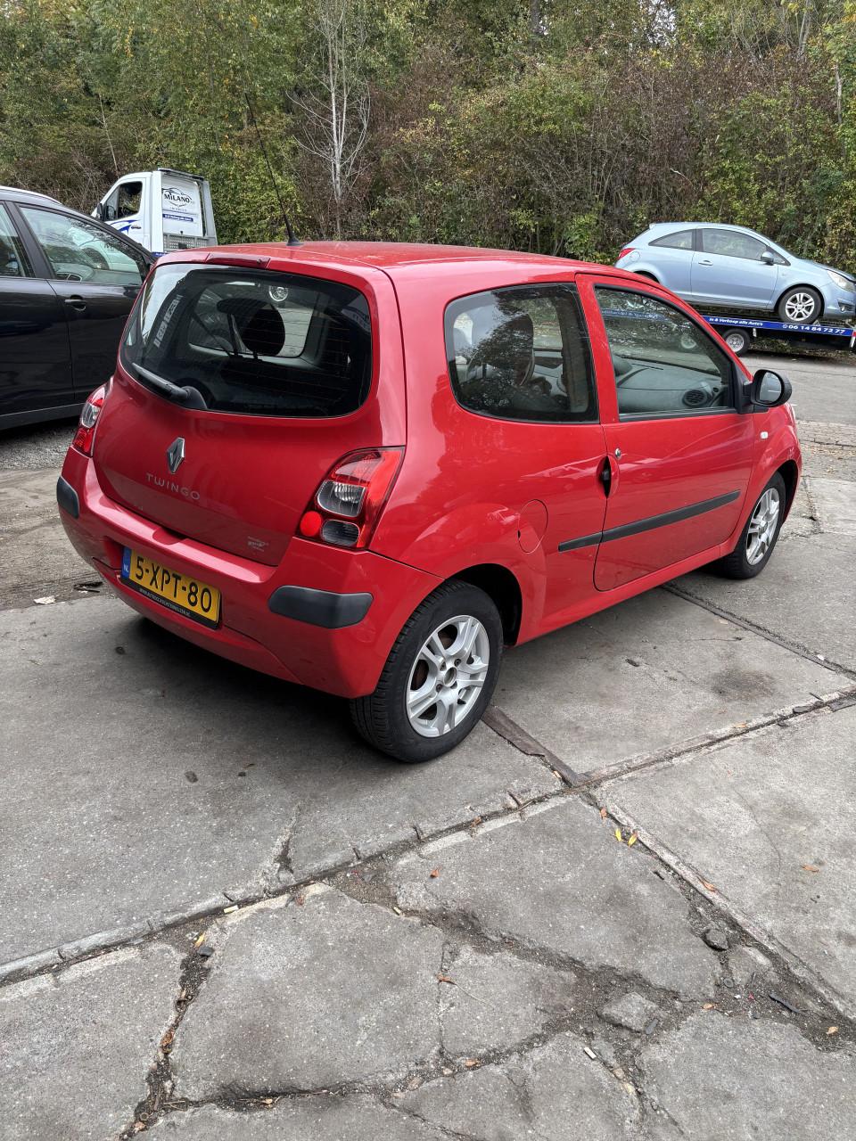 Renault twingo met een jaar apk!