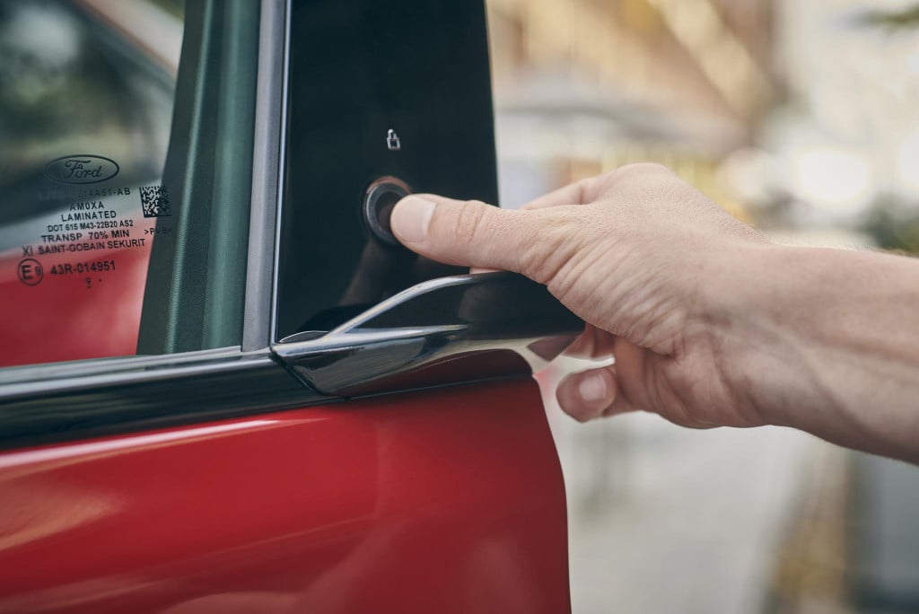 Ford Mustang Mach-e extended premium awd 98 kwh ford mustang mach-e 98kwh e