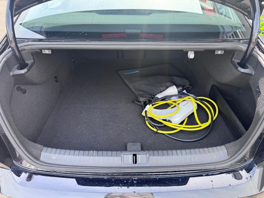 Volkswagen Passat 1.4 tsi phev gte business