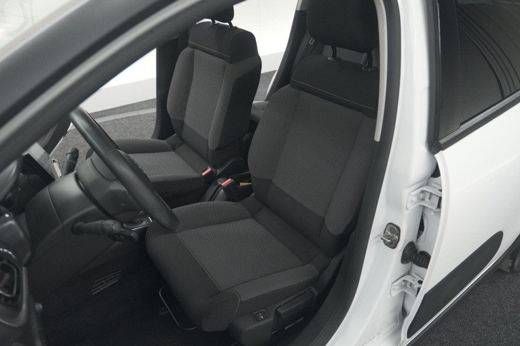 Citroen C3 puretech 110 eat6 feel edition | panoramadak | apple carplay | p