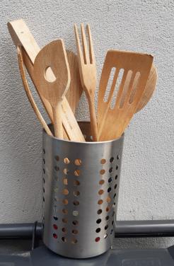 Ikea: ORDNING : rek voor bijv. keukengerei, roestvrij staal, 18 cm  Dit rek