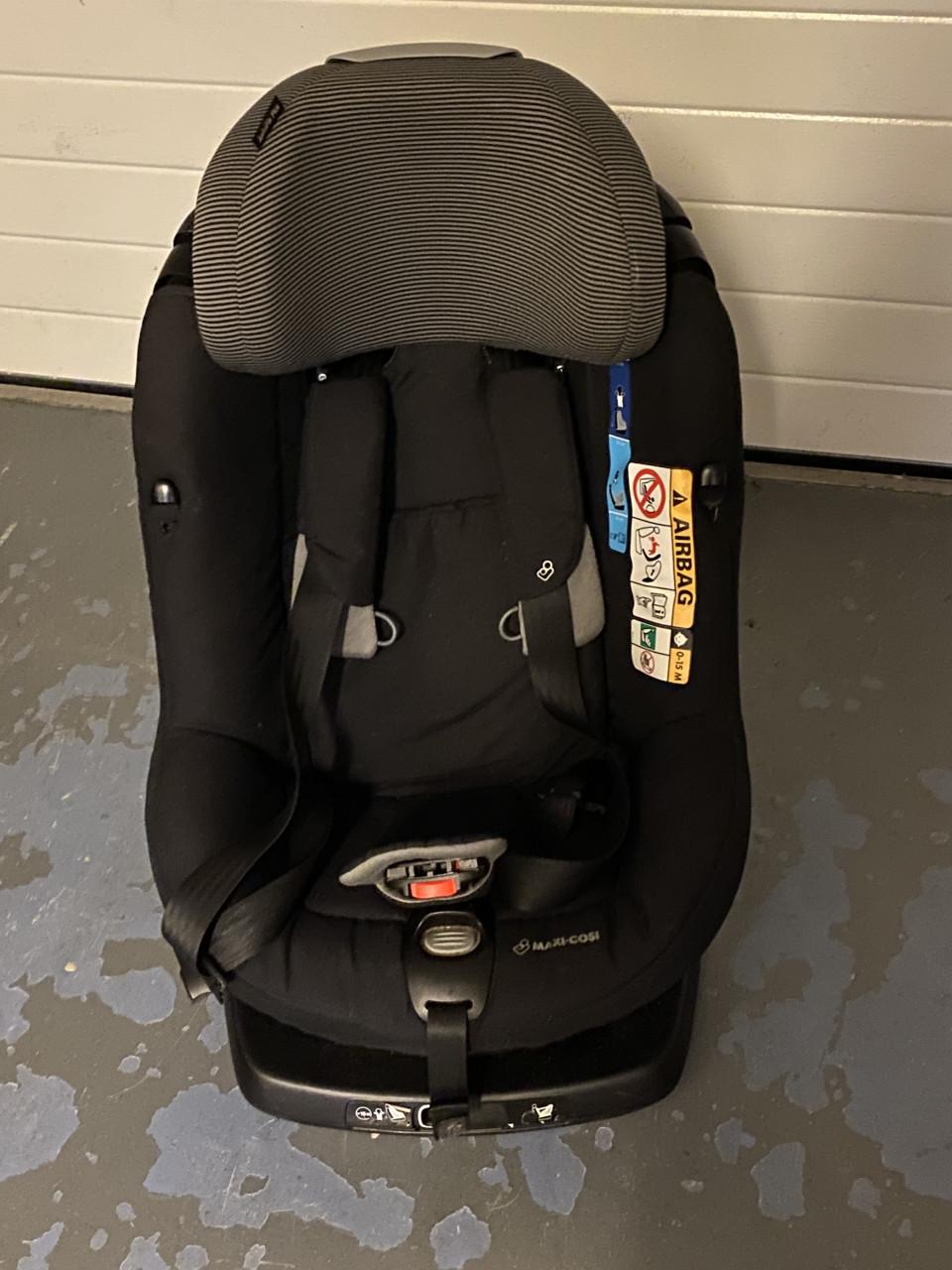 Maxi-Cosi AxissFix, draaibaar en isofix