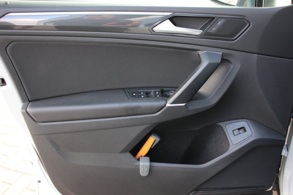 Volkswagen Tiguan 1.4 tsi 4motion r-line | pano | v.c. | acc | el. trekhaak