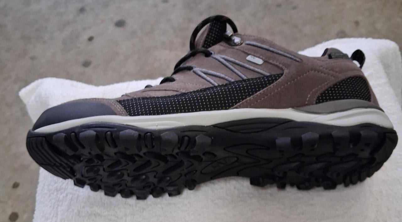 Nieuwe wandelschoenen.