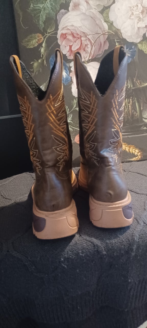 Heren boots, materiaal leer 25,—€