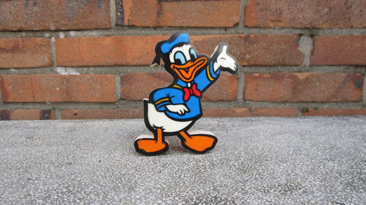Mooie Donald Duck pieppop zie d