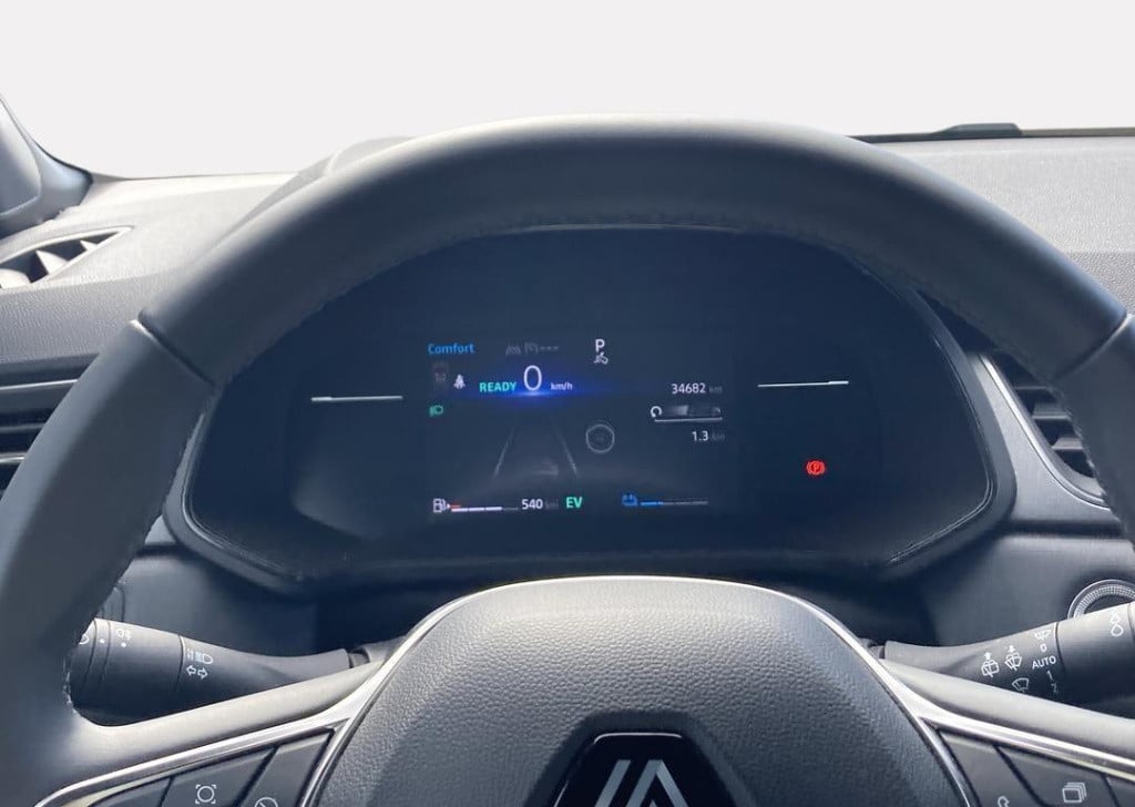 Renault Captur 1.6 e-tech full hybrid 145 techno