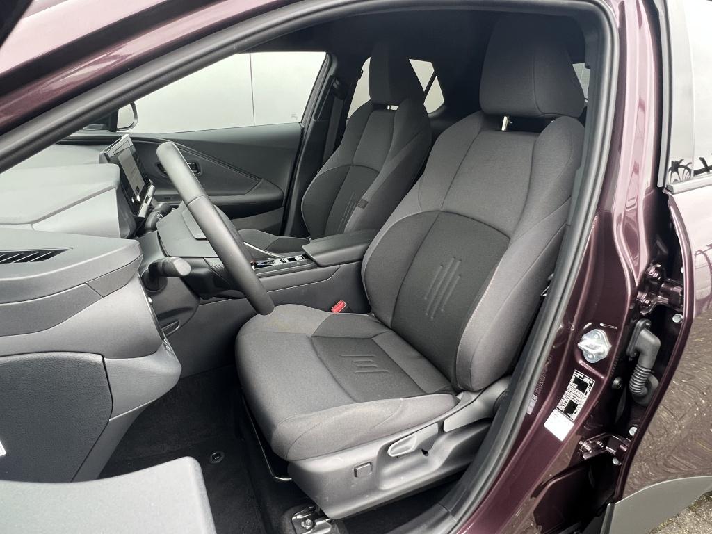 Toyota C-hr 1.8 hybrid 140 dyn