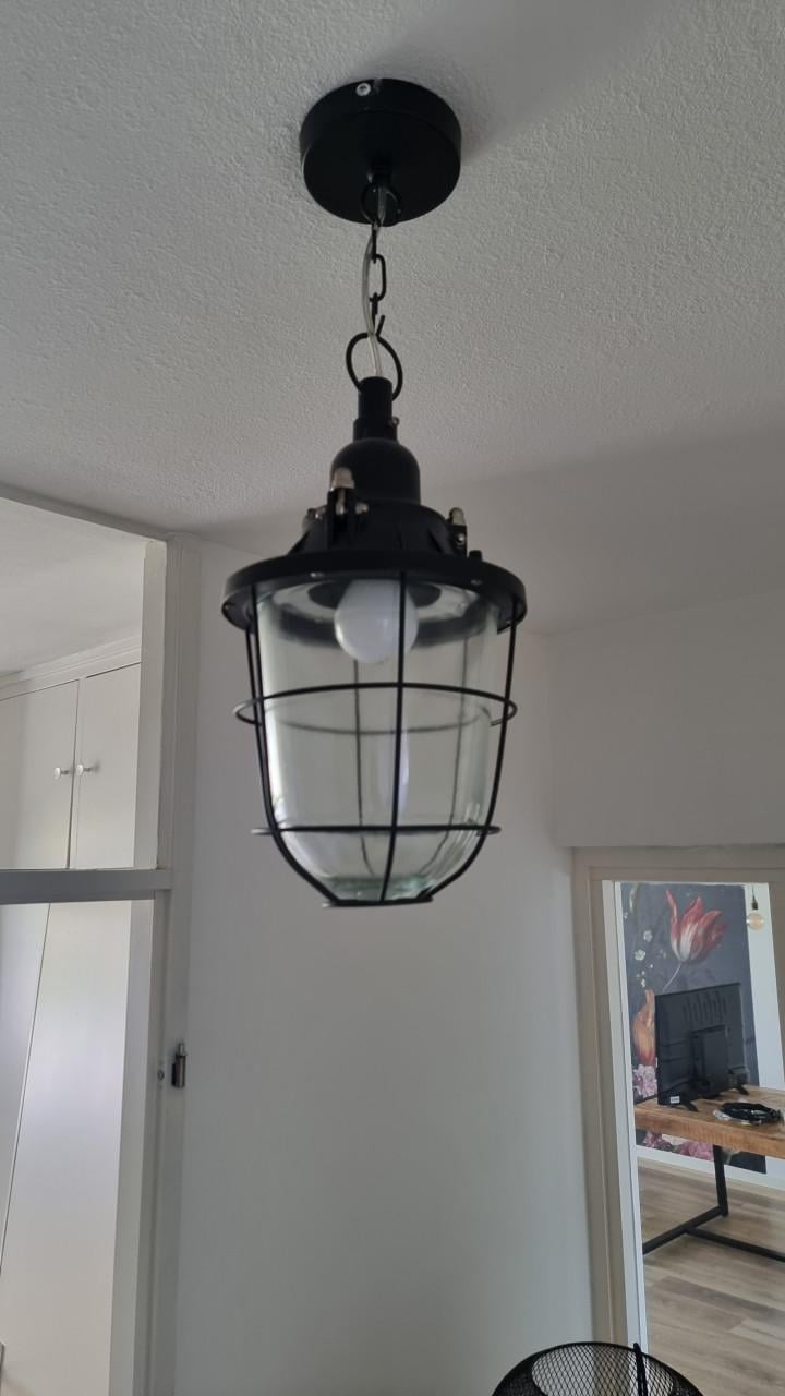 Lamp + complete inboedel te koop