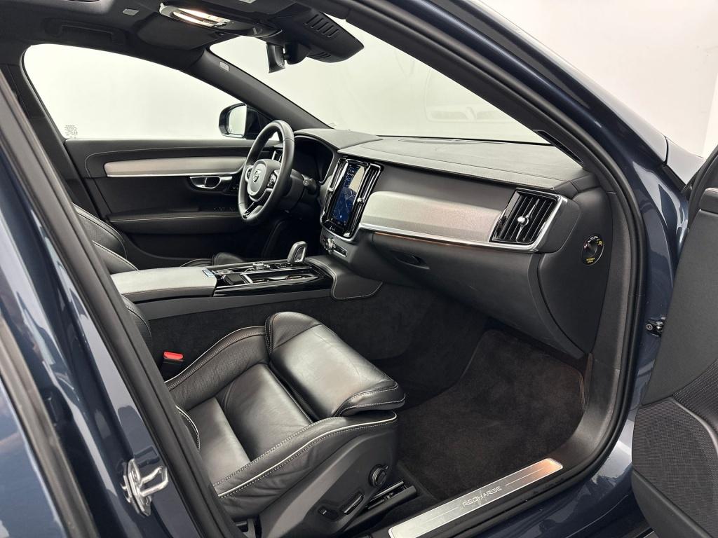 Volvo V90 t6 340pk recharge r-design| panodak| adap.cruise| camera| h&k so