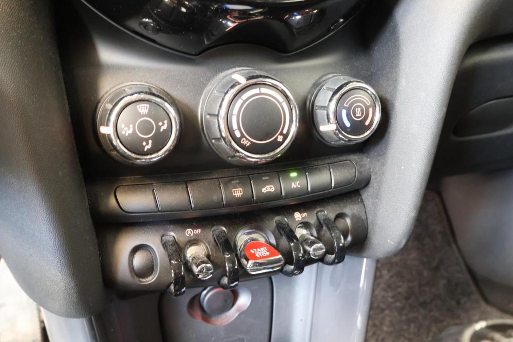 Mini One mini 1.5 first salt nl auto,btw, carplay, allseason, cruise