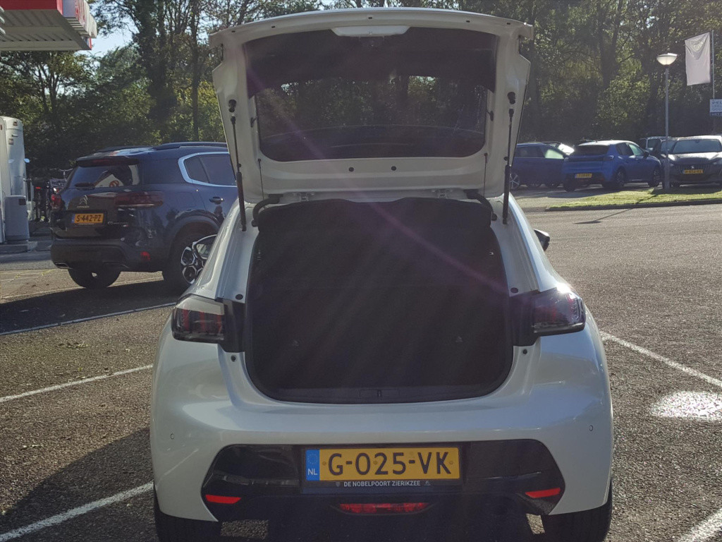 Peugeot 208 allure 1.2 pt-100pk navigatie | 3d-cockpit | cruise & climate |
