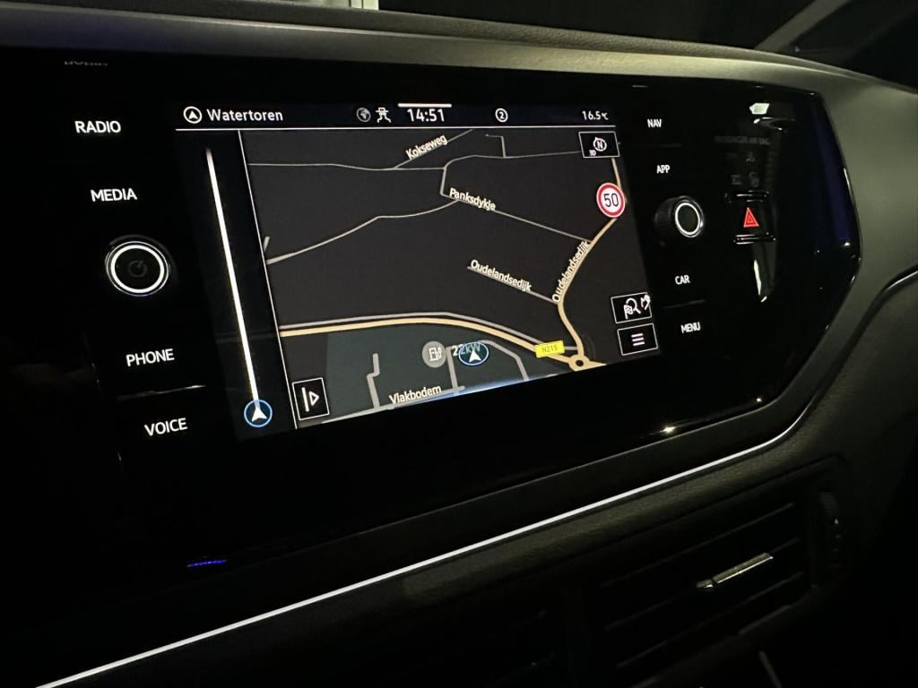 Volkswagen Polo 1.0 tsi r-line *iqlight*camera*winterpack*acc*