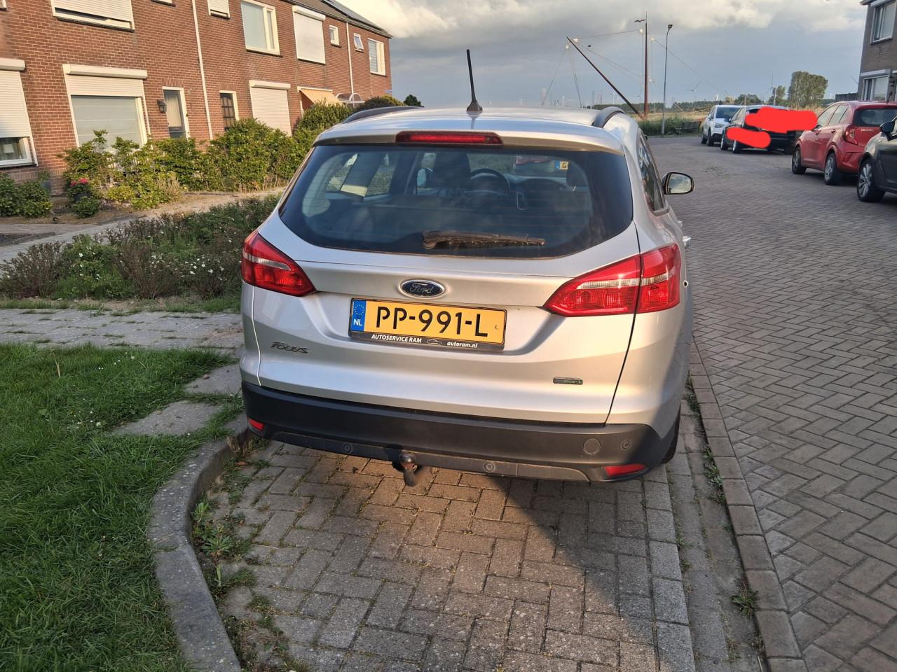 Ford Focus 1.0 ecoboost 74KW Wagon 2017 grijs