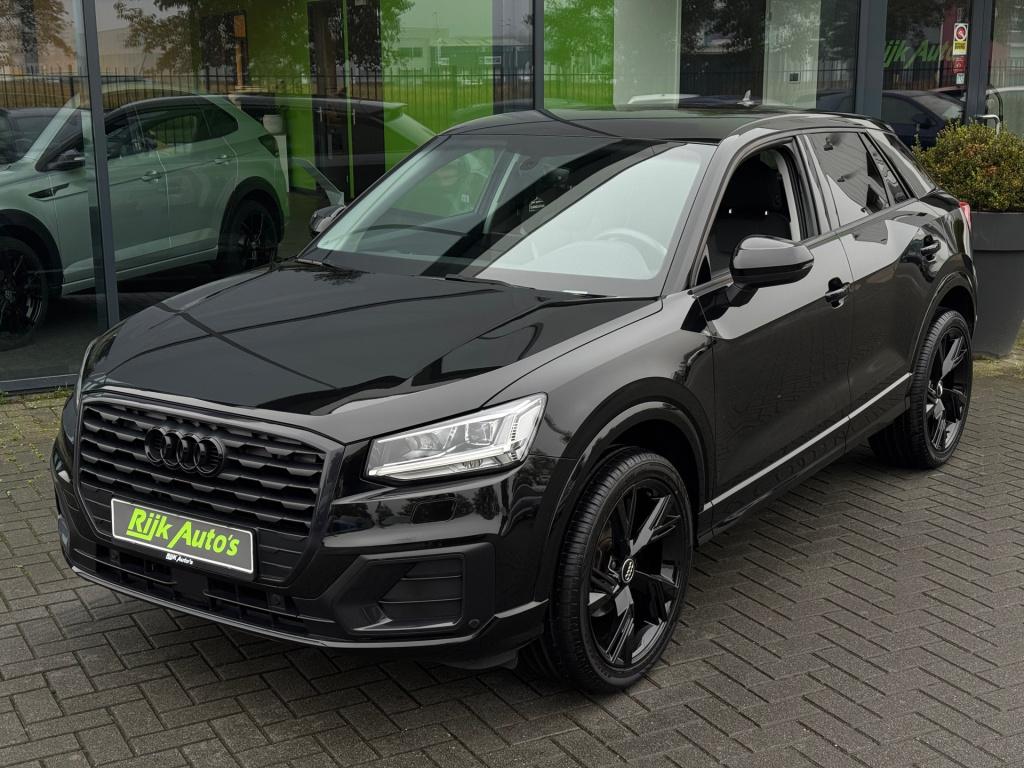 Audi Q2 35 tfsi sport * black pack * keyless * matrix led * stoelverwarming