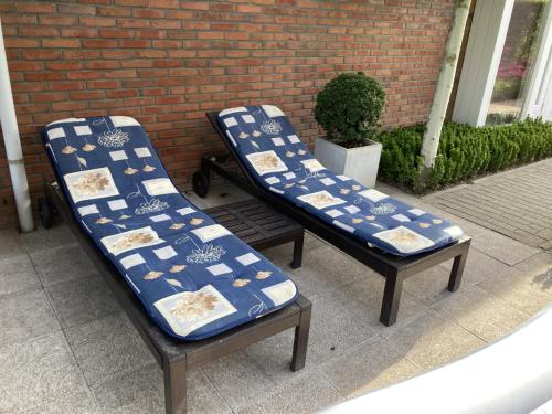 IKEA ligbedden met kussens