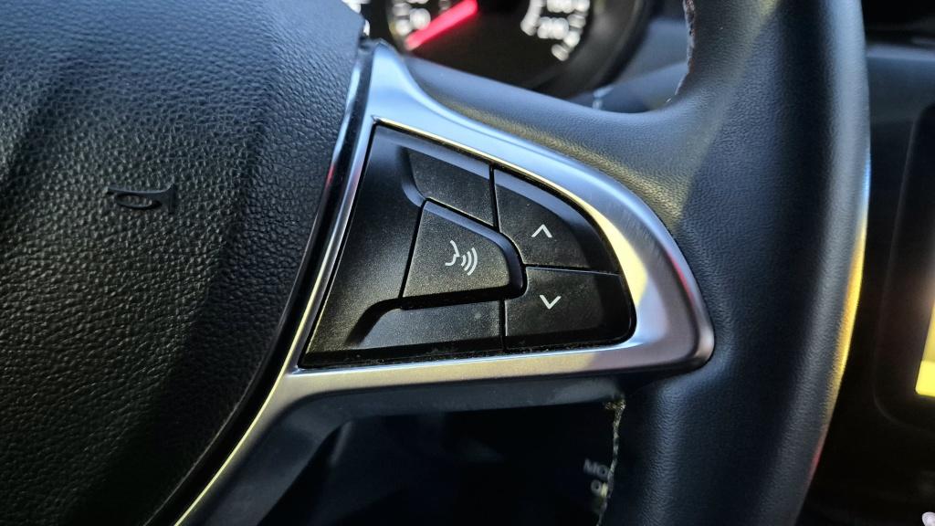 Dacia Duster 1.0 tce bifuel prestige | lpg af-fabriek | leder | pdc | airco