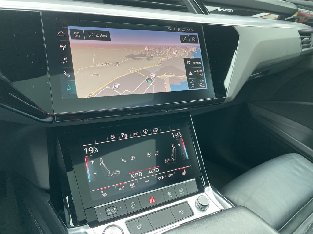 Audi E-tron 55 quattro 95 kwh s-line -full options-