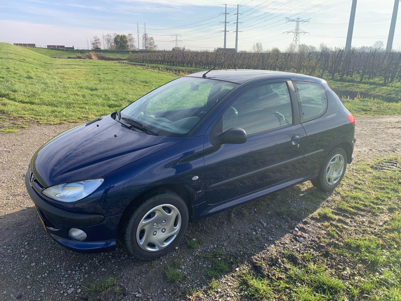 Peugeot 206