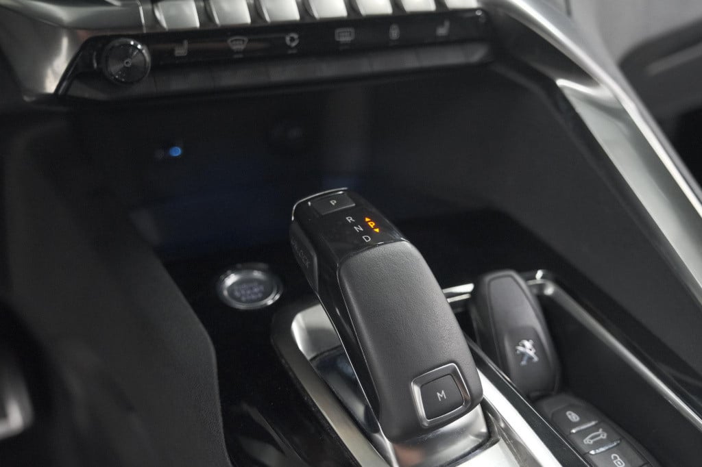 Peugeot 3008 1.6 puretech 180 gt line | camera | dodehoekdetectie | adaptie