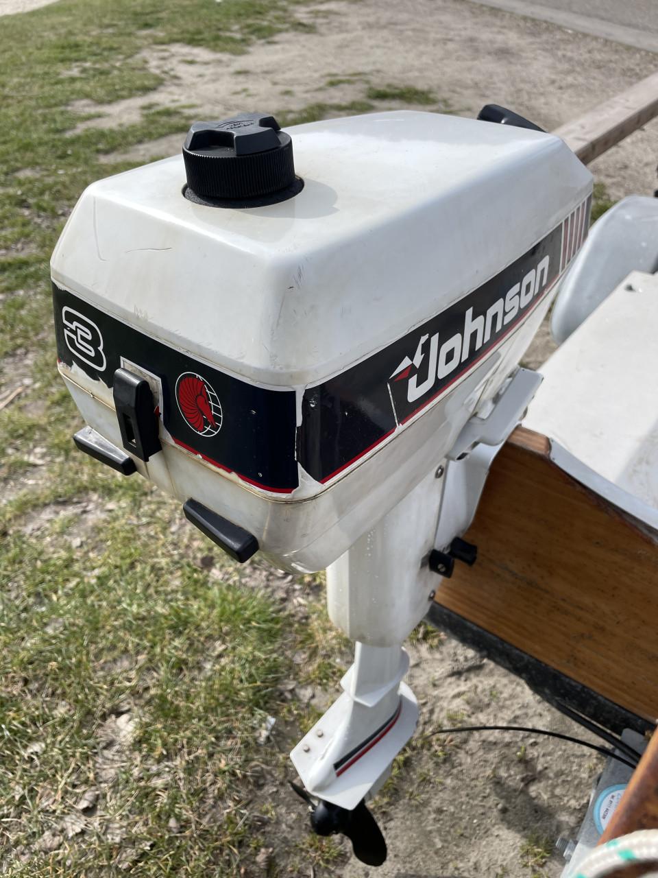 Te koop, twee buitenboordmotoren